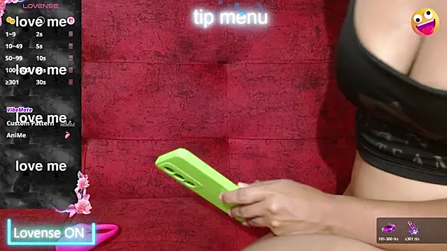 Snapshot of naomi_powel chatting on February 13, 9:11 pm naomi powel online show from February 13, 9:11 pm