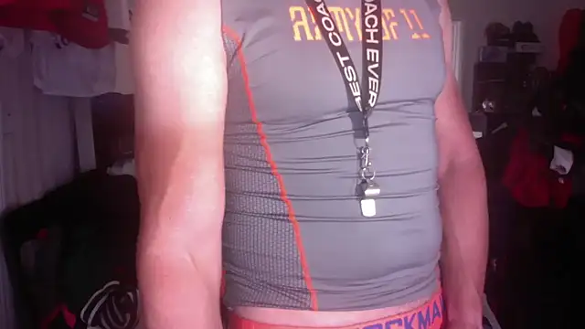 DILFJockDad87 online show from October 25, 11:32 pm