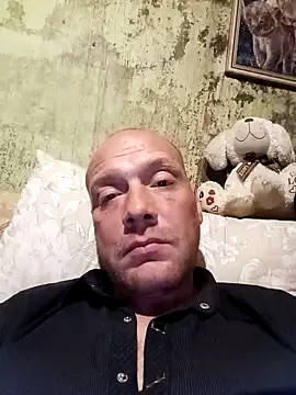 Snapshot of ToughDraft14 chatting on May 2, 3:39 pm ToughDraft14 online show from May 2, 3:39 pm