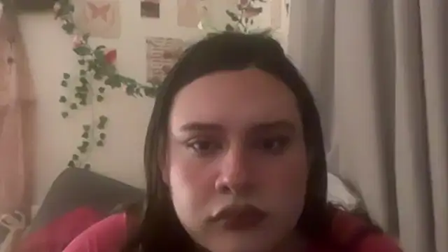 Snapshot of JenniferRobbie chatting on May 29, 10:02 am JenniferRobbie online show from May 29, 10:02 am