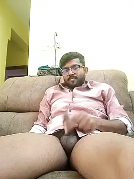 Snapshot of deliciousdik69 chatting on January 15, 7:35 am deliciousdik69 online show from January 15, 7:35 am