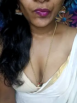 Snapshot of Anu_Reddy_10 chatting on November 5, 6:19 pm Anu Reddy 10 online show from November 5, 6:19 pm