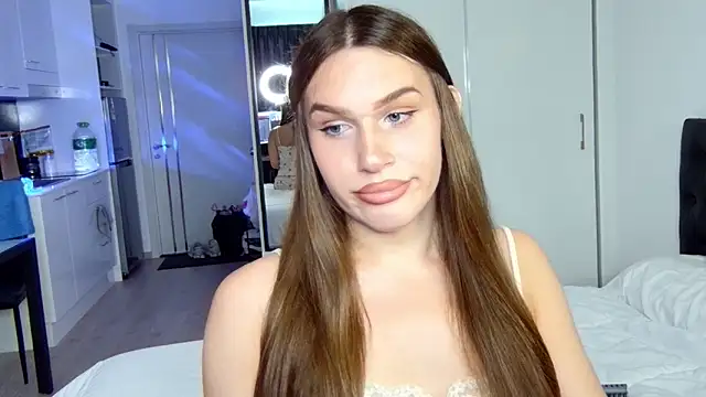 franzeva online show from April 14, 9:15 am