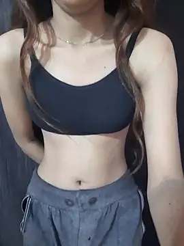 Mahira568 online show from November 29, 6:33 pm