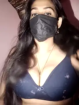 Snapshot of umairahaasan_1 chatting on October 27, 10:52 am umairahaasan 1 online show from October 27, 10:52 am