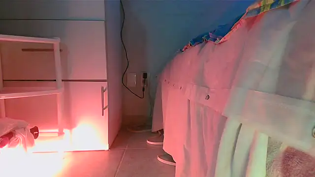 SatiroyNinfa online show from April 17, 9:29 pm