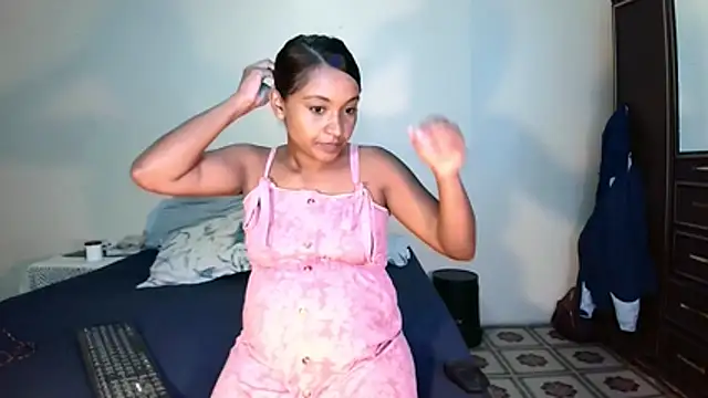 indiansweetflava online show from February 18, 12:12 pm