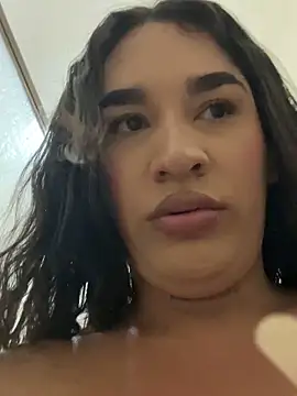 Snapshot of Sweet_vicky_hot chatting on February 2, 7:01 pm Sweet vicky hot online show from February 2, 7:01 pm