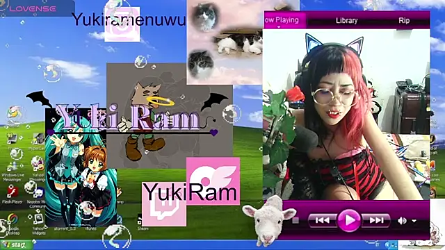 Snapshot of YukiRam chatting on November 16, 3:23 am YukiRam online show from November 16, 3:23 am