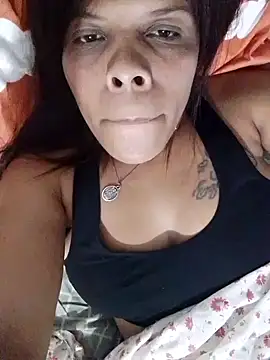 Snapshot of Esperanza_13 chatting on July 15, 1:55 am Esperanza 13 online show from July 15, 1:55 am