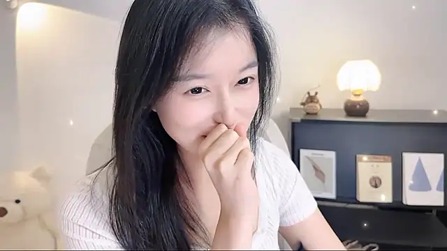 Onechestnut online show from November 4, 6:07 pm