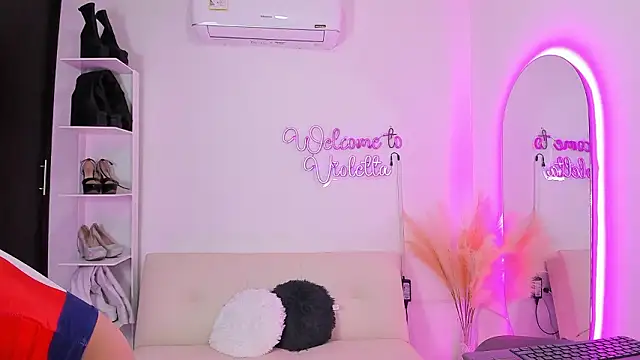 violetta pretty online show from February 1, 7:34 pm