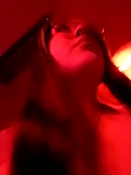 Snapshot of Dulcedeanis chatting on October 3, 5:26 am Dulcedeanis online show from October 3, 5:26 am