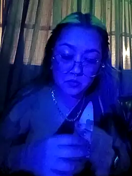 Snapshot of Dulcedeanis chatting on November 12, 2:34 am Dulcedeanis online show from November 12, 2:34 am