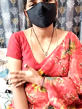 Snapshot of Lalitha-1995 chatting on April 22, 5:10 am Lalitha-1995 online show from April 22, 5:10 am