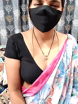 Snapshot of Lalitha-1995 chatting on June 8, 8:04 am Lalitha-1995 online show from June 8, 8:04 am
