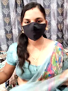 Snapshot of Lalitha-1995 chatting on July 4, 5:57 am Lalitha-1995 online show from July 4, 5:57 am