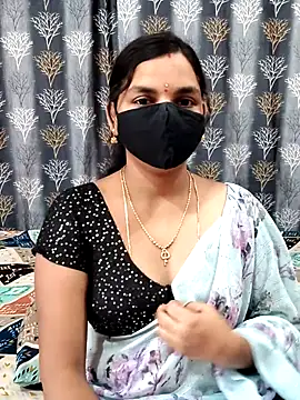 Snapshot of Lalitha-1995 chatting on July 25, 5:16 am Lalitha-1995 online show from July 25, 5:16 am