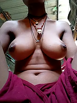 Snapshot of Shiya_janu chatting on May 6, 11:04 am Shiya janu online show from May 6, 11:04 am
