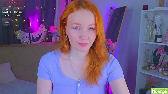 Snapshot of JoyceJones chatting on January 14, 8:03 pm JoyceJones online show from January 14, 8:03 pm