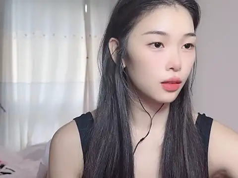 Snapshot of YUNA-kpop chatting on August 4, 9:23 am YUNA-kpop online show from August 4, 9:23 am