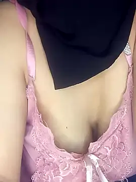 Snapshot of yaraa49 chatting on March 2, 10:27 pm yaraa49 online show from March 2, 10:27 pm