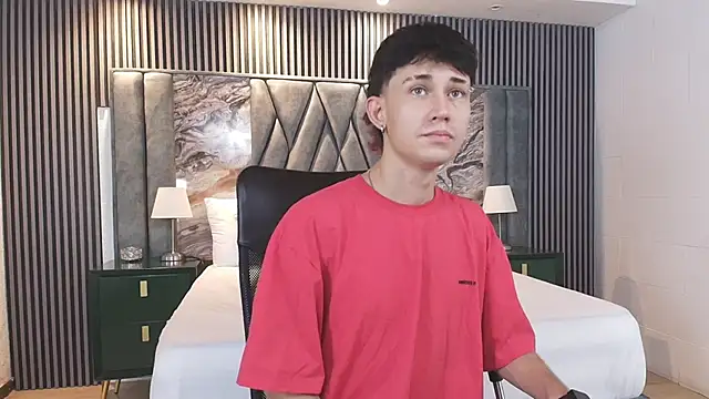 Michael blue online show from February 5, 8:02 pm