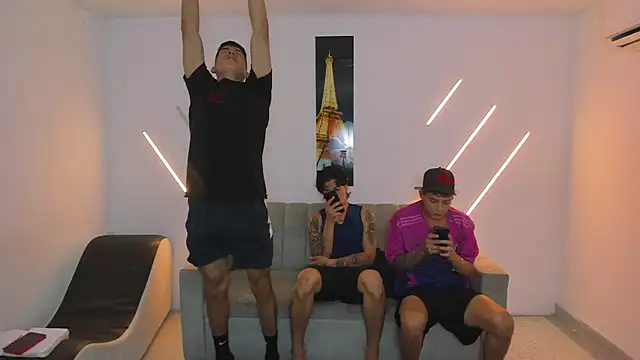 Snapshot of brutal_sex_room2k chatting on December 20, 1:07 pm brutal sex room2k online show from December 20, 1:07 pm