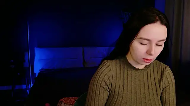 Snapshot of Di_na_Bell chatting on April 24, 5:32 am Di na Bell online show from April 24, 5:32 am