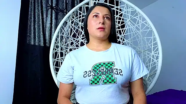 cuteeimy online show from December 22, 6:49 pm