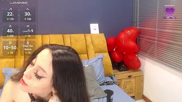 KendraaSimons online show from March 10, 8:14 pm