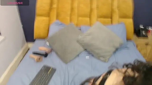 KendraaSimons online show from April 9, 8:36 pm