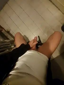 777emre online show from September 18, 11:23 am