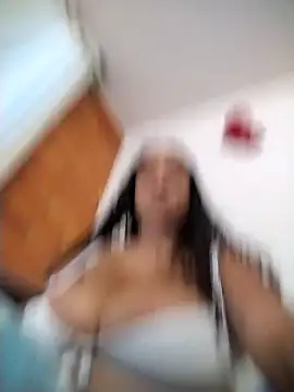 Snapshot of You-sexy-starr chatting on April 29, 11:00 pm You-sexy-starr online show from April 29, 11:00 pm
