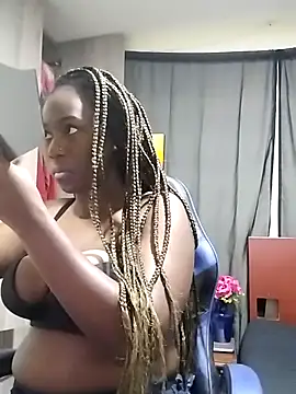 Snapshot of MONIQUE-LAMOUR chatting on May 2, 10:04 pm MONIQUE-LAMOUR online show from May 2, 10:04 pm
