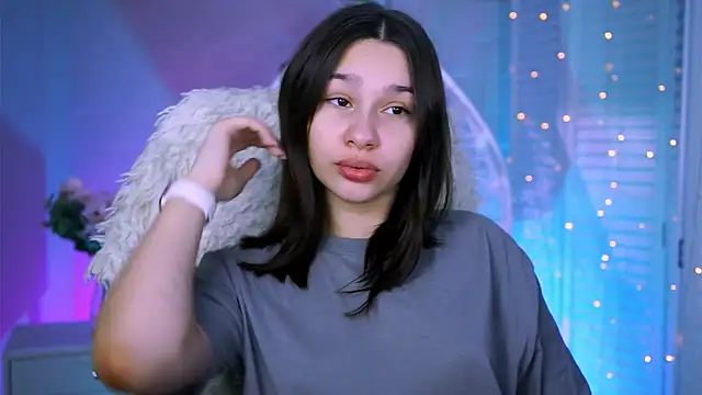 KimClarks  online show from November 19, 12:27 pm