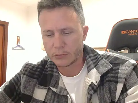 TroyDieselXXX online show from March 26, 7:08 pm