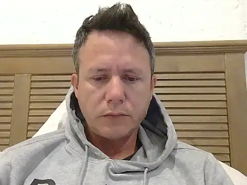 Snapshot of TroyDieselXXX chatting on June 3, 5:32 am TroyDieselXXX online show from June 3, 5:32 am