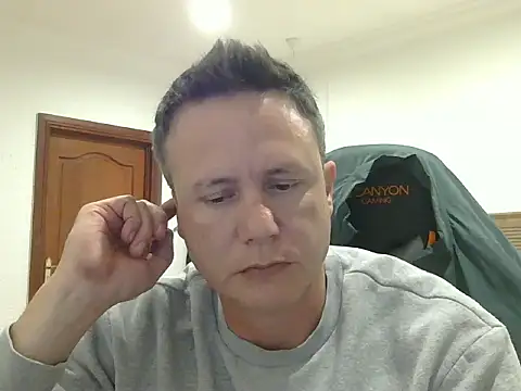 Snapshot of TroyDieselXXX chatting on July 14, 6:13 pm TroyDieselXXX online show from July 14, 6:13 pm