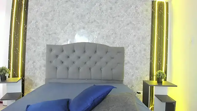 GiannaSlimJB online show from February 18, 6:59 pm