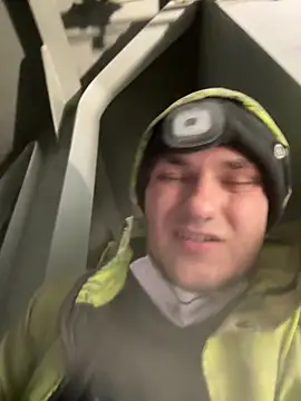 Snapshot of egor7777yd chatting on October 20, 3:12 pm egor7777yd online show from October 20, 3:12 pm