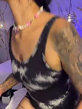 Snapshot of Scaarlettfox chatting on February 14, 7:32 pm Scaarlettfox online show from February 14, 7:32 pm