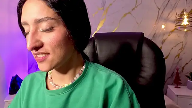 Snapshot of Scaarlettfox chatting on February 17, 7:20 pm Scaarlettfox online show from February 17, 7:20 pm