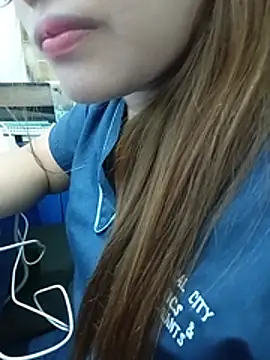 Snapshot of Sweetheart_Claire chatting on May 16, 10:36 am Sweetheart Claire online show from May 16, 10:36 am