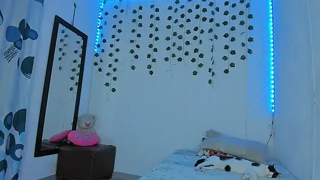 PureFire20 online show from March 29, 4:45 am