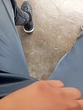 Snapshot of pauzudao_12 chatting on March 3, 9:15 am pauzudao 12 online show from March 3, 9:15 am