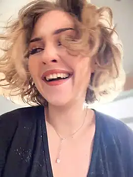 KellyKeler online show from April 1, 10:16 am