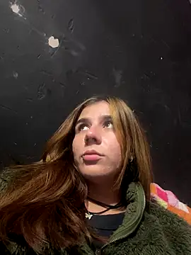 AllieYourGirl online show from October 24, 9:00 pm