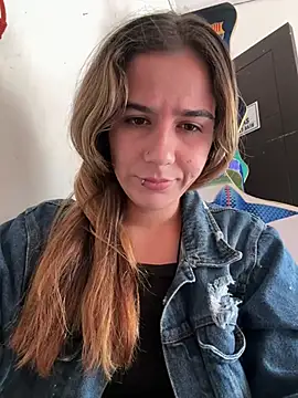 AllieYourGirl online show from July 22, 6:11 pm
