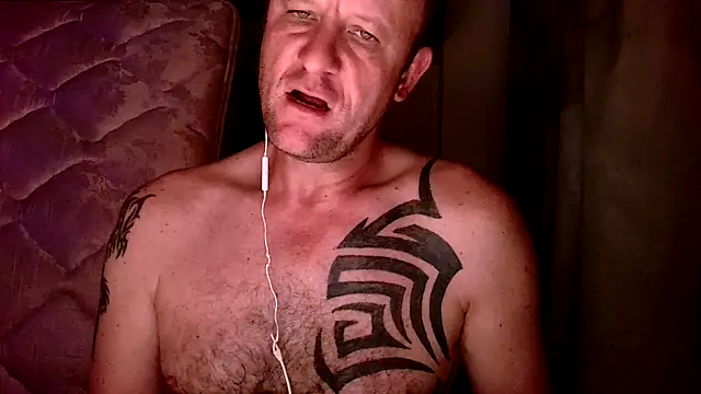 Snapshot of Yournaughty chatting on October 16, 4:02 am Yournaughty online show from October 16, 4:02 am